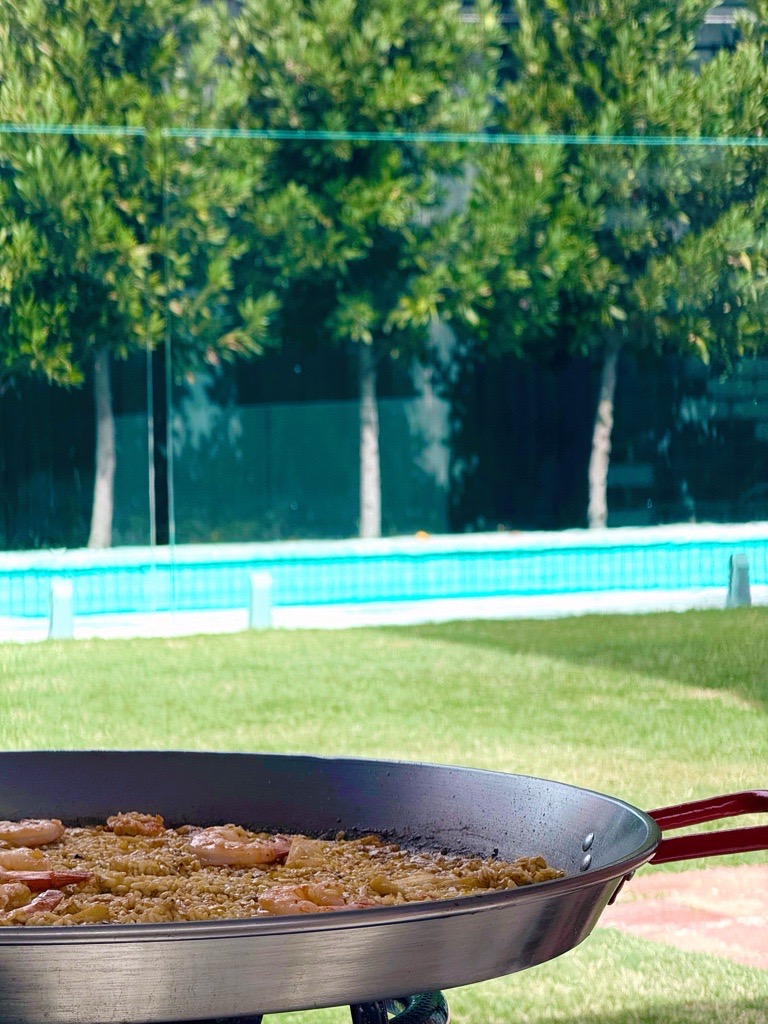 Summer paella catering Melbourne