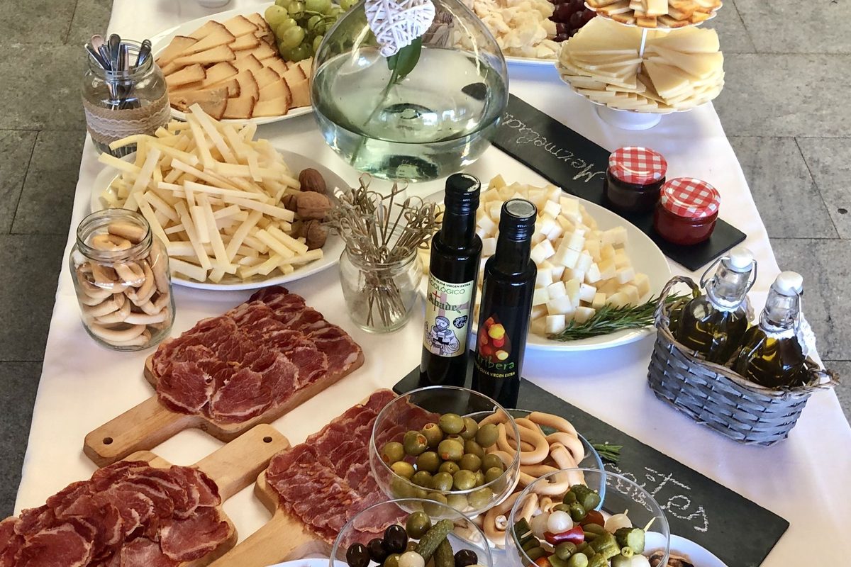 Spanish grazing table — jamón, olives, manchego and pan con tomate by Tapas Madriz